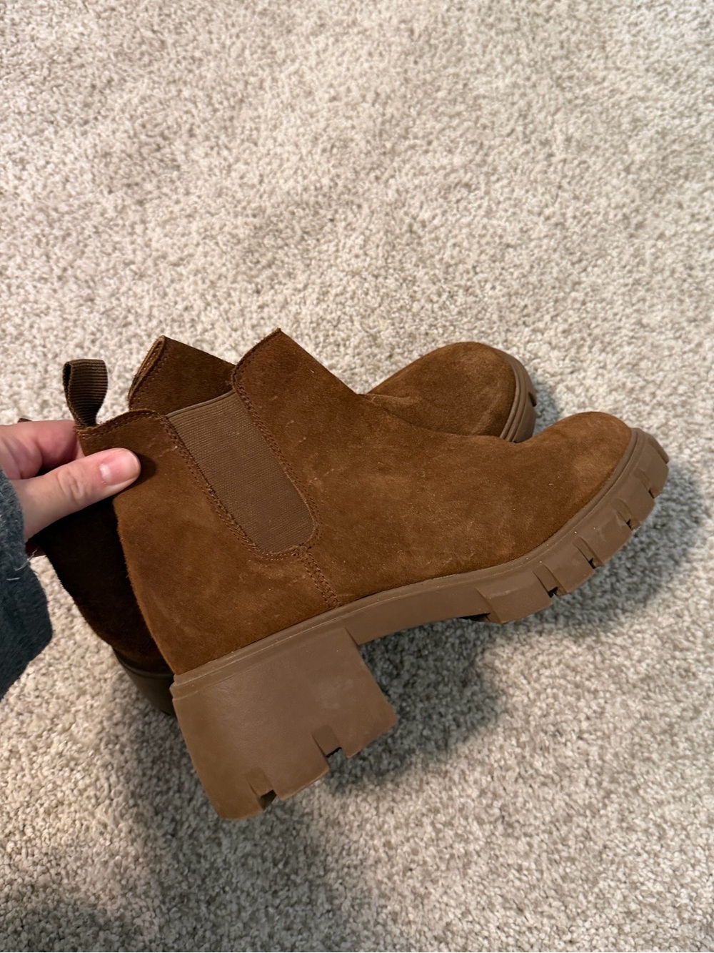 Steve Madden brown suede lug sole boots